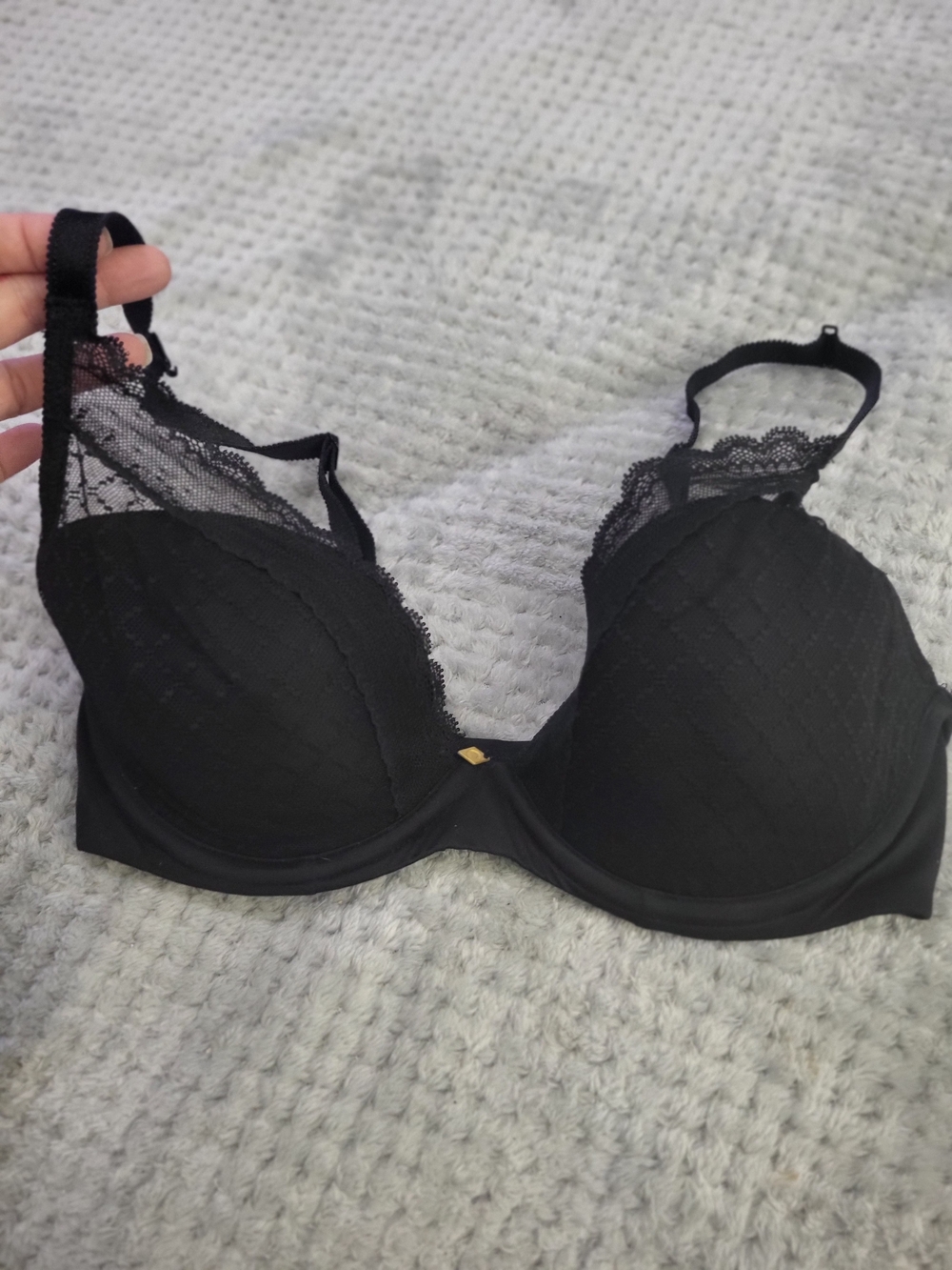 Nwot Chantelle Black Underwire Bra with Sheer Trim 34D